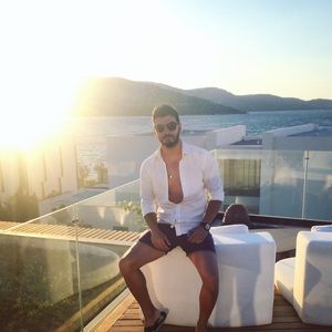 Meet your Posher, Yigit